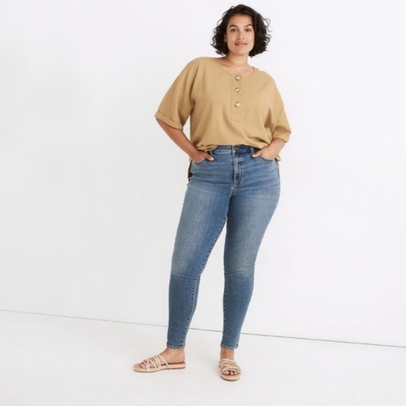 Madewell 9" Mid-Rise Roadtripper Authentic Jeans in Enfield Wash - Picture 1 of 9
